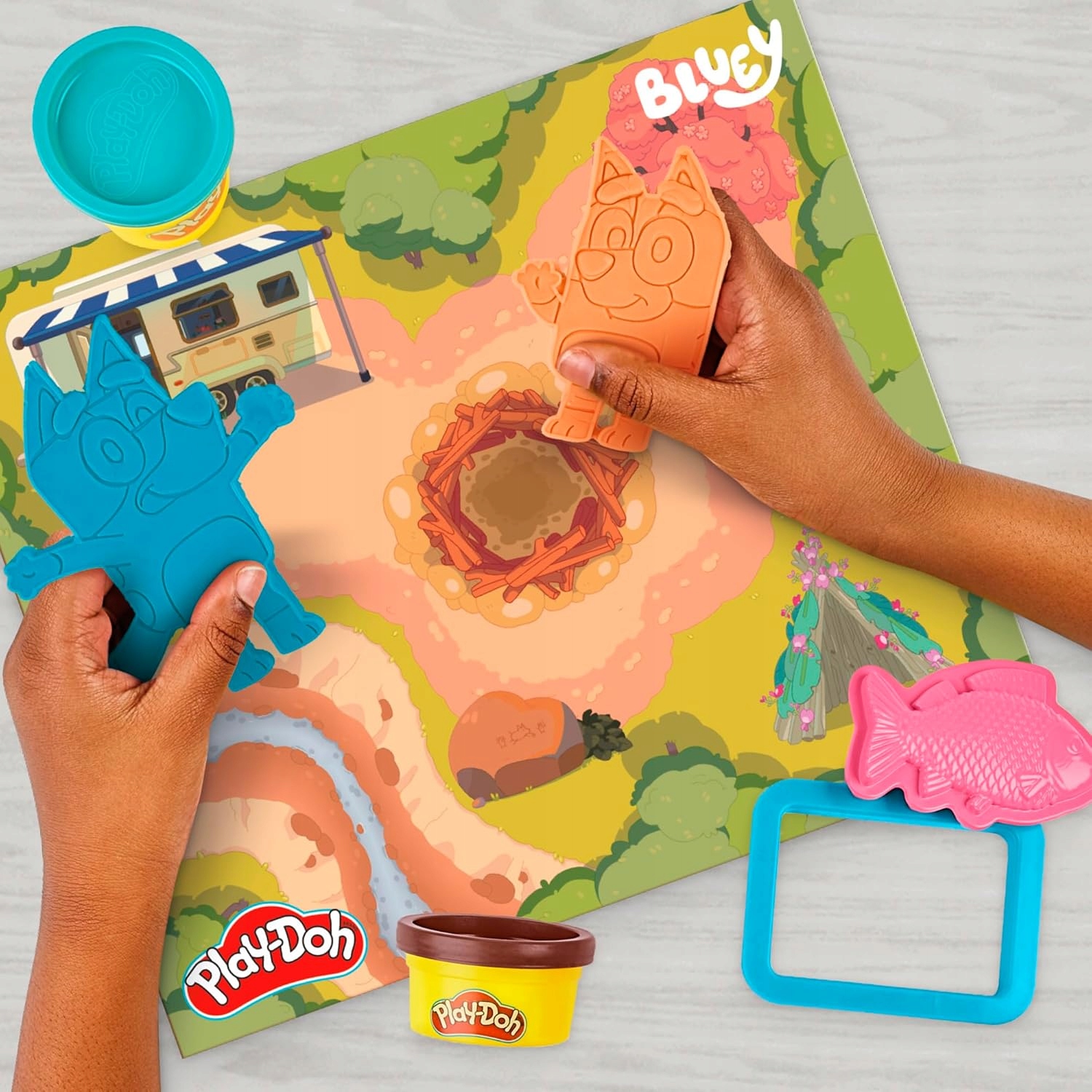 Play-Doh Bluey kempingo plastelinos rinkinys 8 vnt