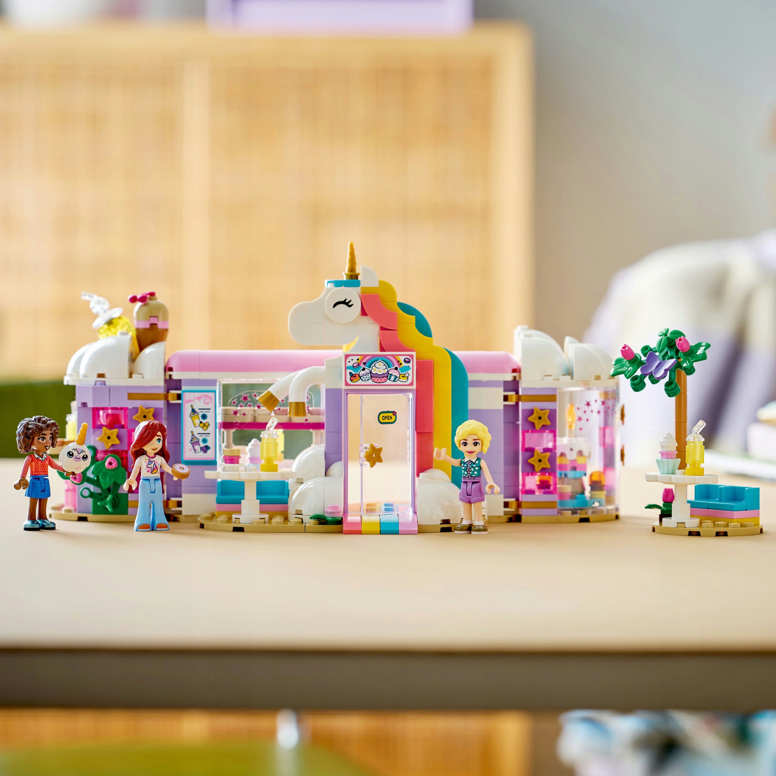LEGO Friends Unicorn Cafe 42684