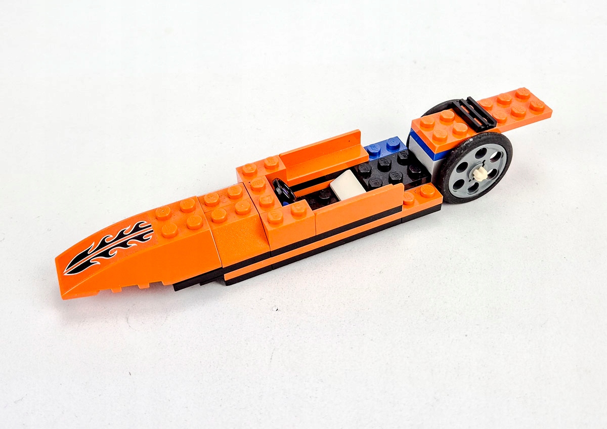 ::::: LEGO Priedai Komponentai Važiuoklės lenktyninis automobilis :::::