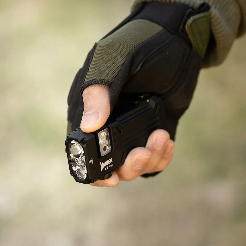 Wuben X2 Pro+ Black kompaktiškas EDC įkraunamas žibintuvėlis – 1500 liumenų