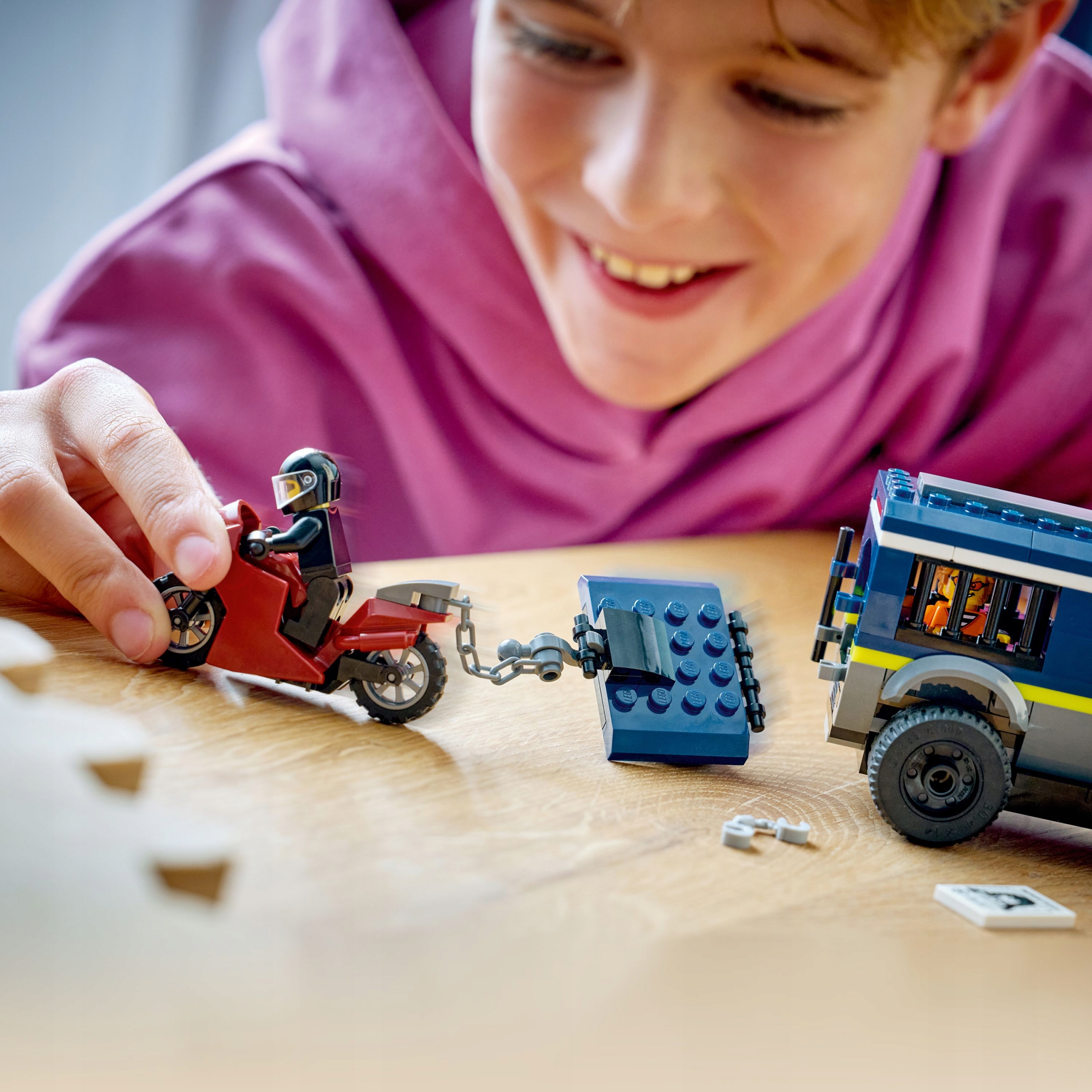 LEGO City kalinių konvojaus furgonetka 60479