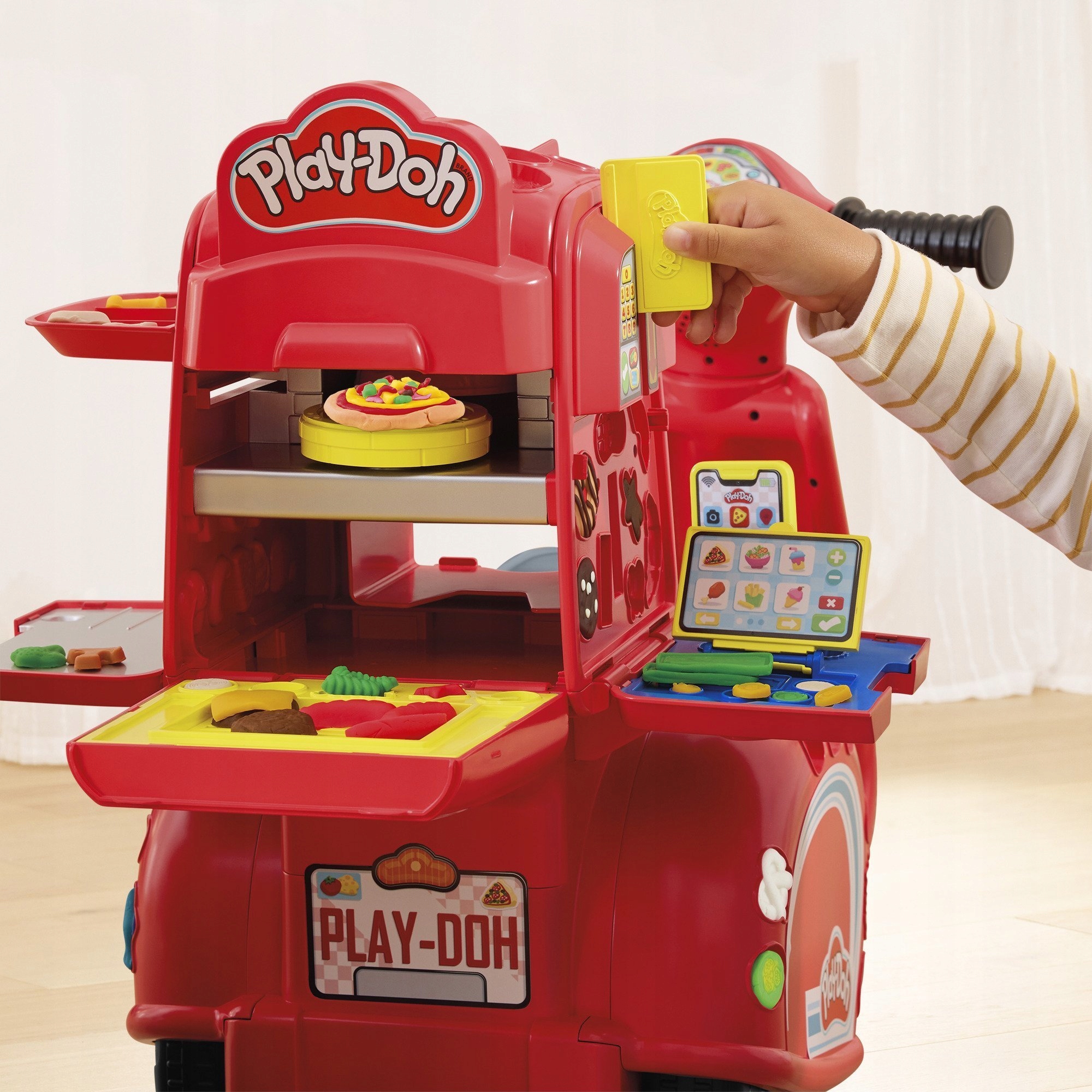 Play-Doh pizzerijos skuteris su 10 tubų ciastolina F8803