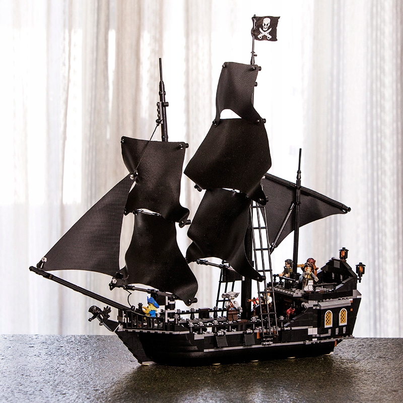 Lego Piraci 4184 Juodoji perla Black Pearl