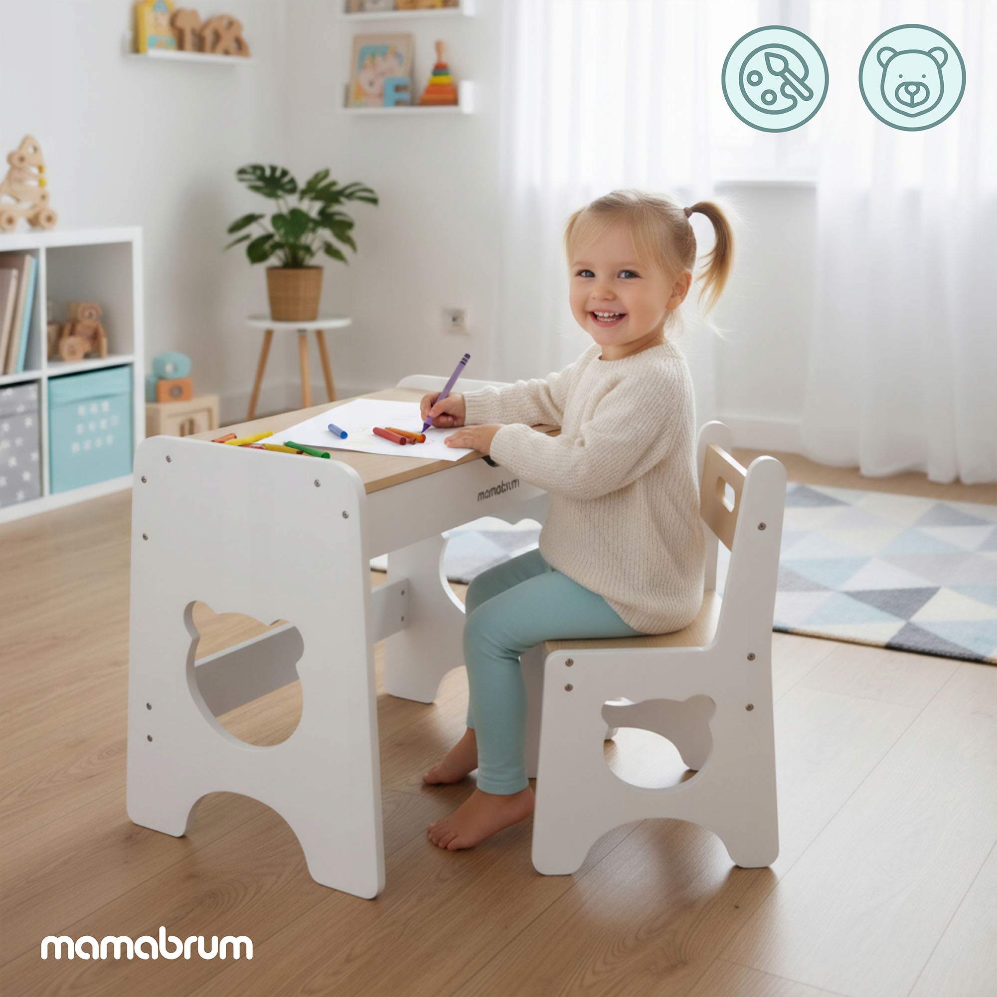 Mamabrum medingas staliukas su kėdele ir stalenuku