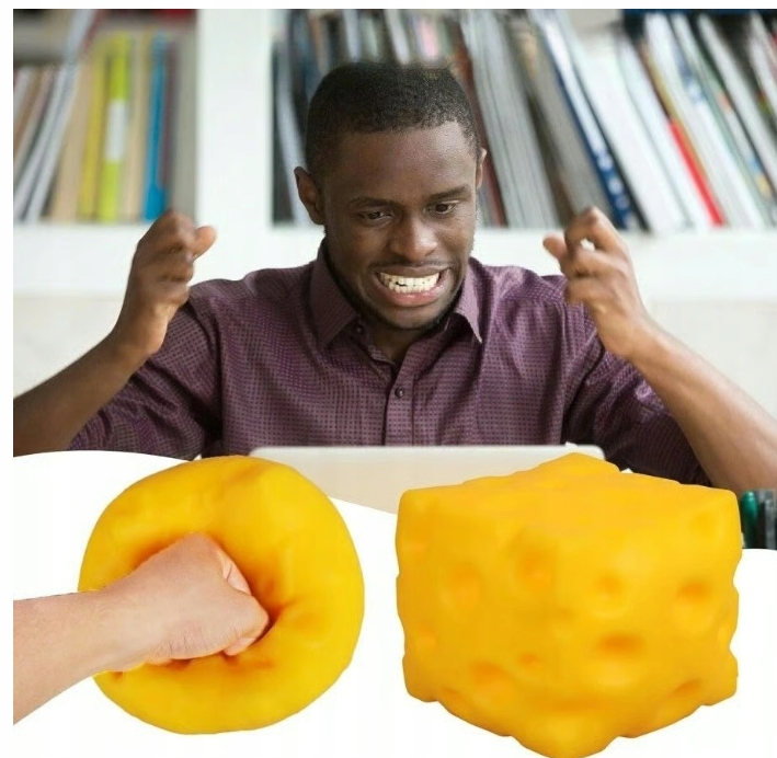 Didelis ANTISRESSAS GNIOTEK SŪRIS Geltonas sūrio kubelis SQUISHY MOCHI 9X9 cm