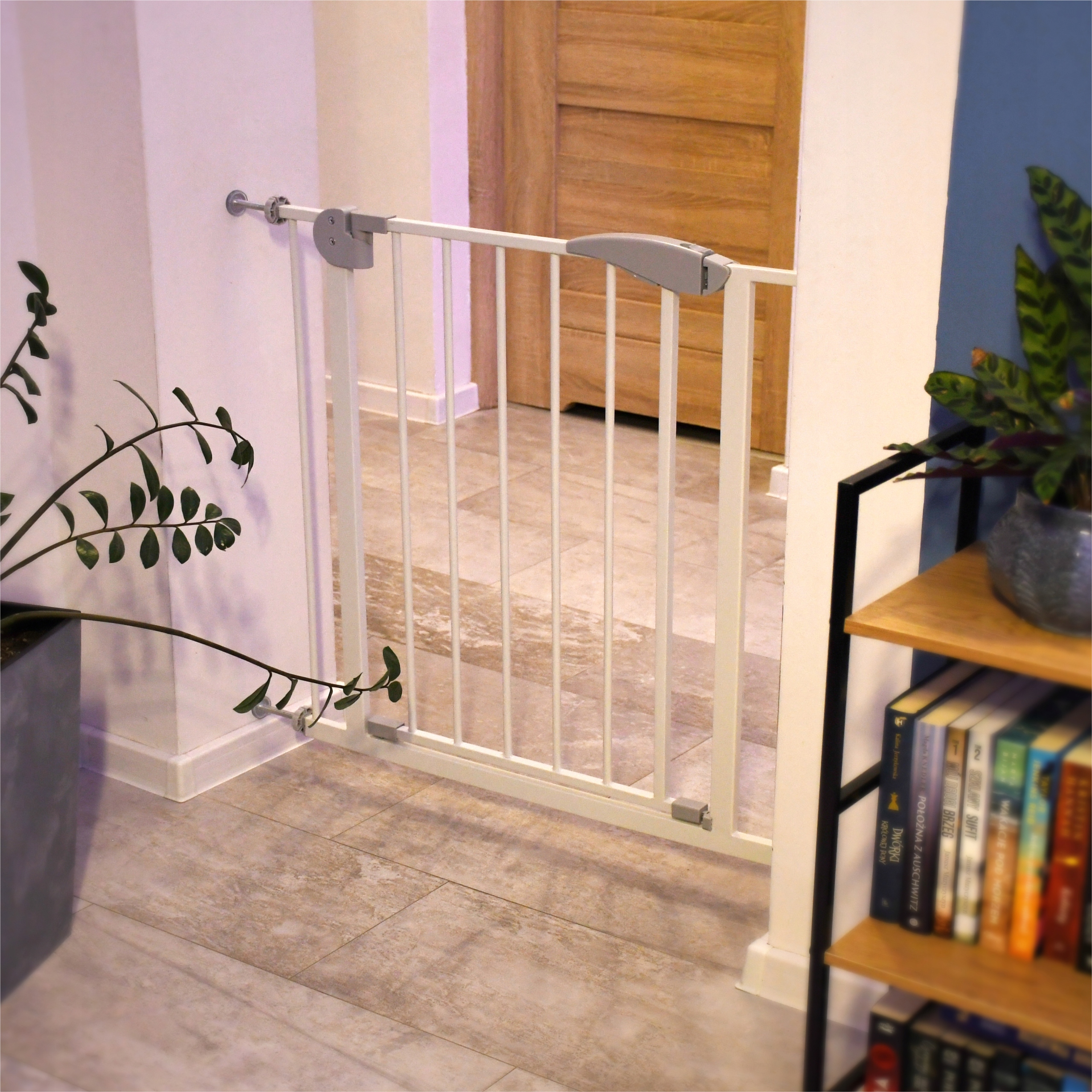 Apsauginė barjera laiptams ir durims 75-95cm