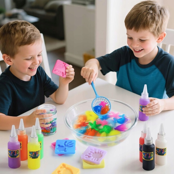 KŪRYBINGAS UGAVIMO RINKINYS VAIKAMS „Pasidaryk pats“ gelis MAGICAL WATER FIGURINES COLRS