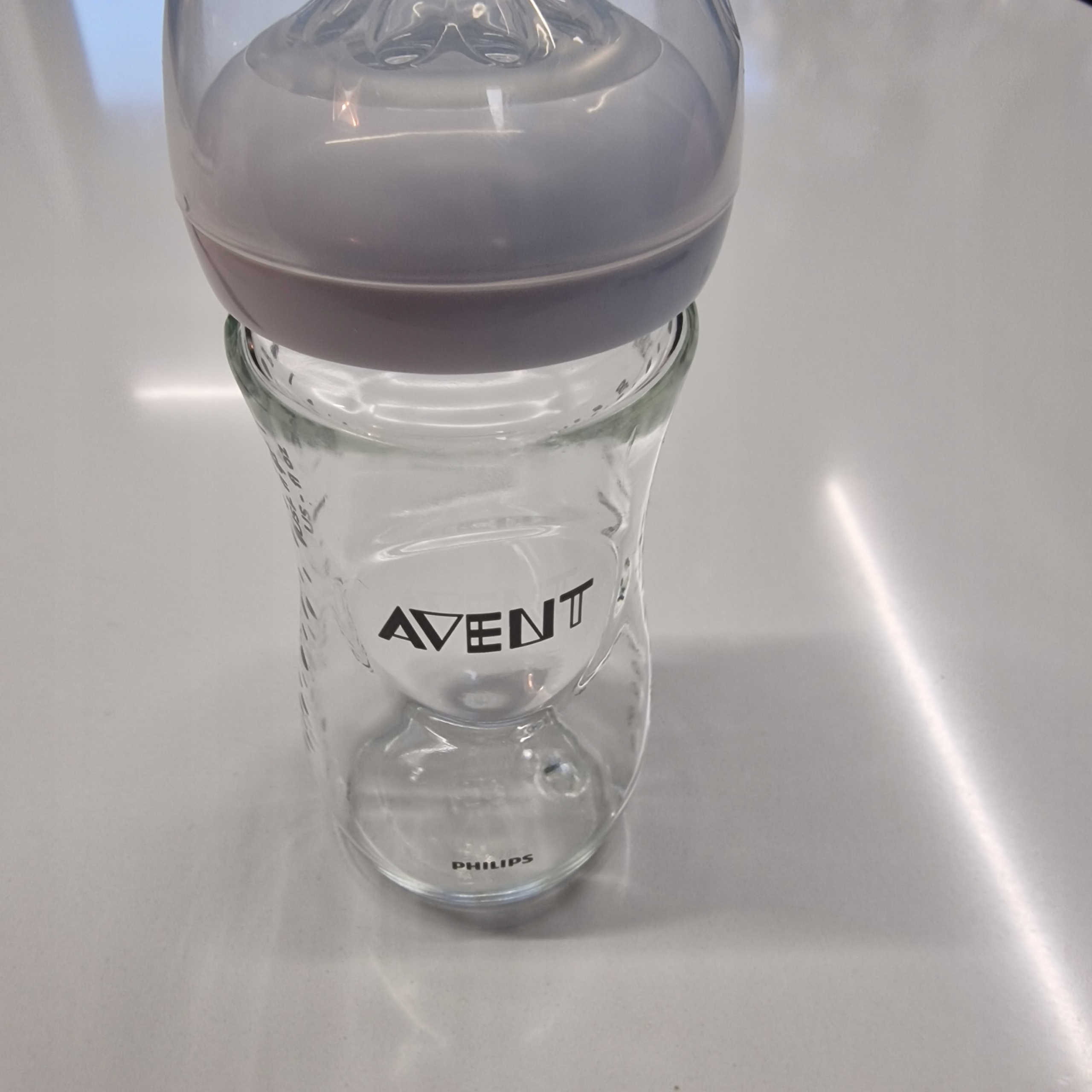 Philips Avent stiklinė butelka 120 ml su čiulptuku
