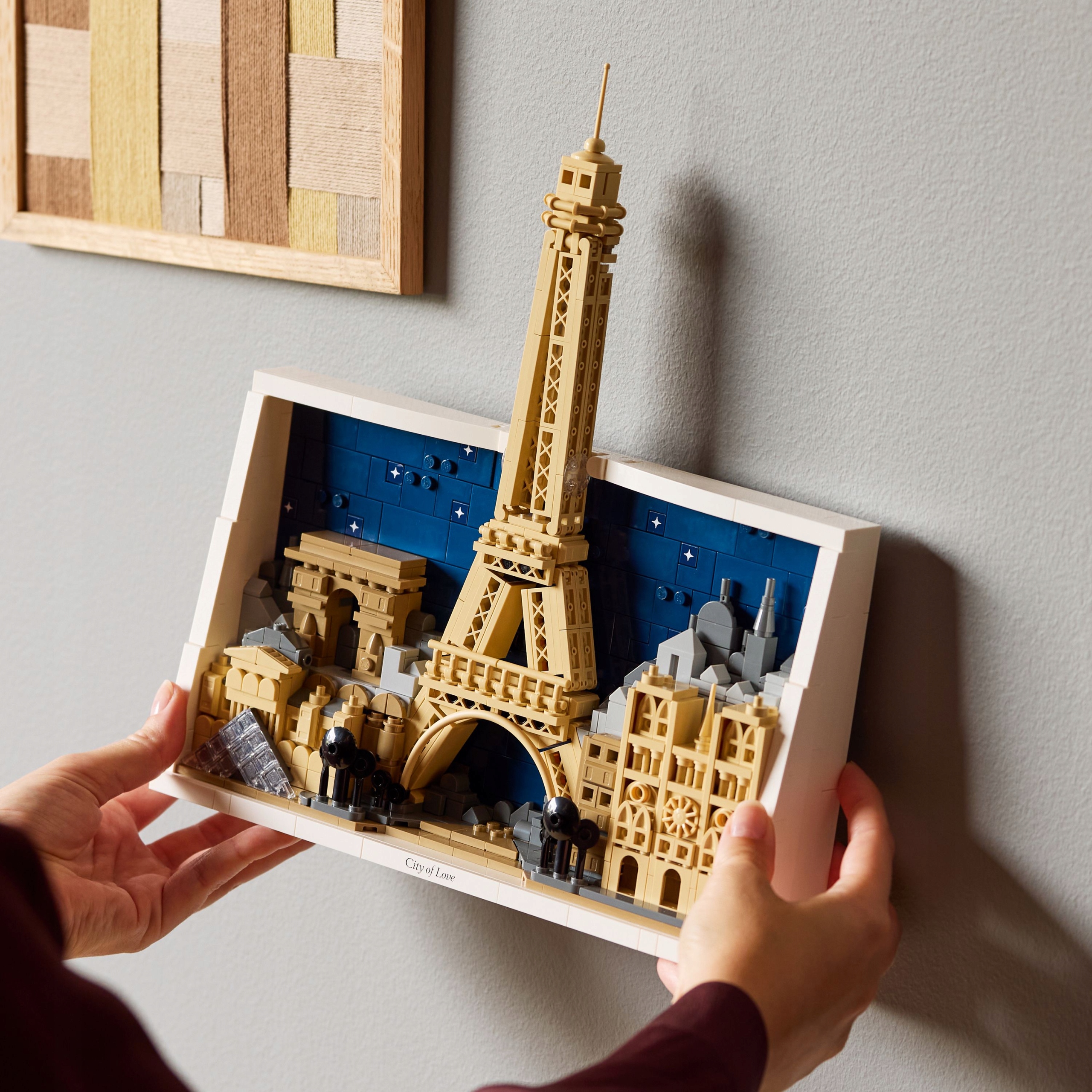 LEGO Architecture Paris – Meilės miestas 21064