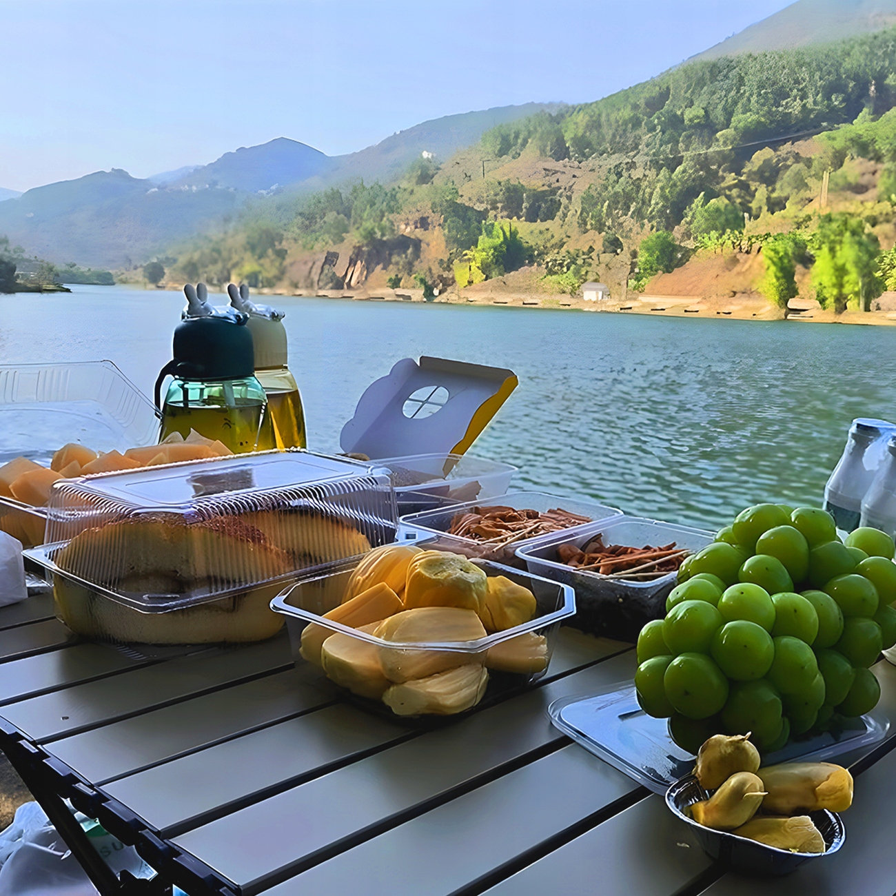 SULANKSTAMAS TURISTINIS STALAS, SODO maitinimas, IŠplečiamas STALAS TERASAI