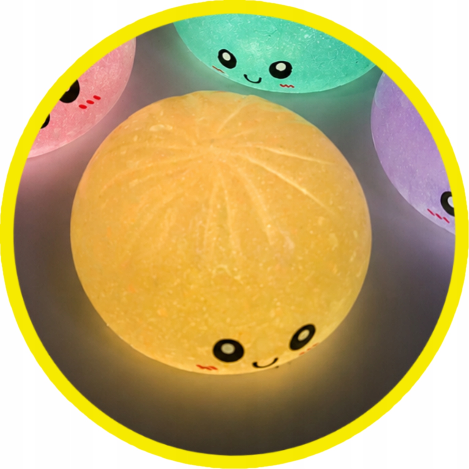Gniotek Anti-stress Dumpling XXL koldūnai - BLIZGĖS, SVETINČIAS TAMSOJE