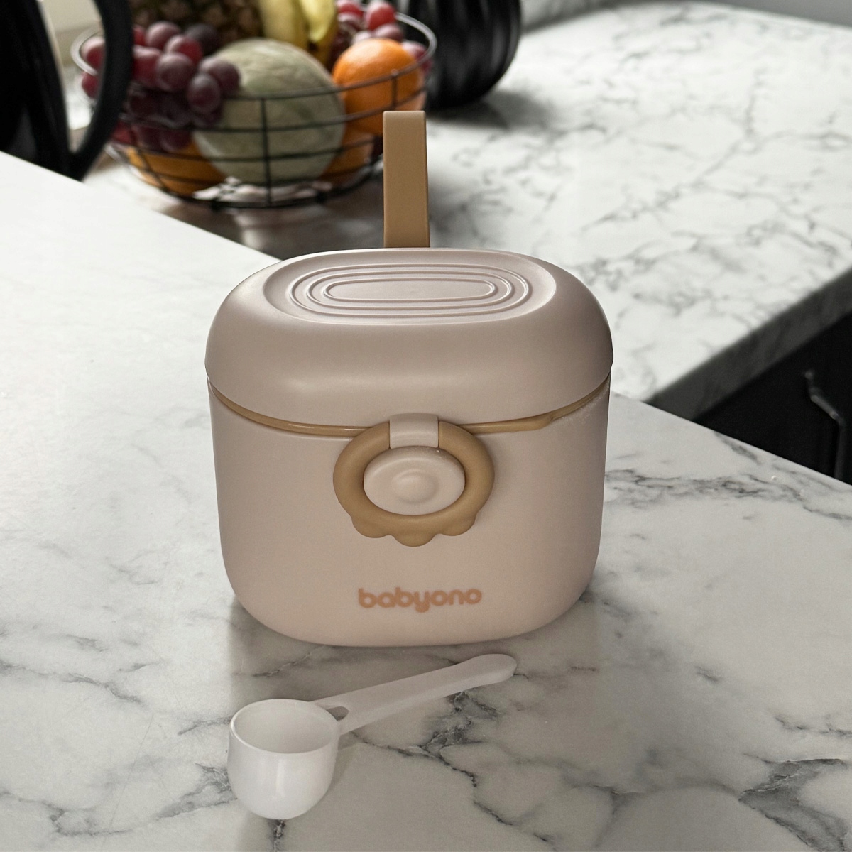 Babyono nešiojamas konteineris pieno milteliams 240ml