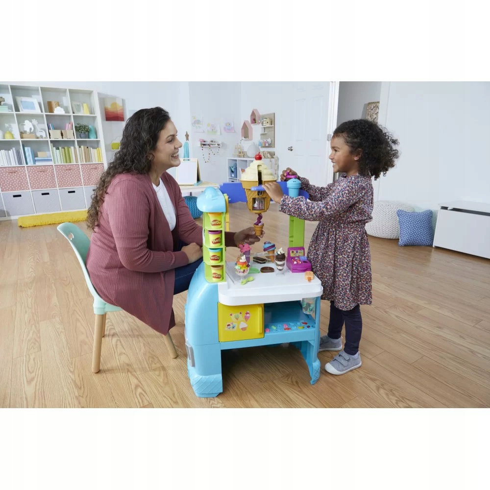 Hasbro Play-Doh ledų parduotuvė su 25 priedais