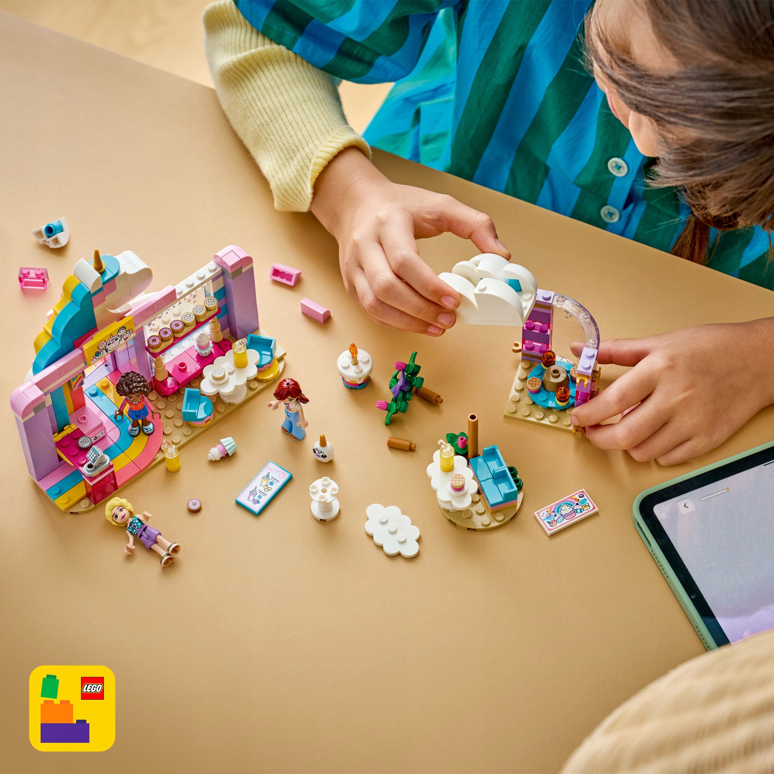 LEGO Friends Unicorn Cafe 42684
