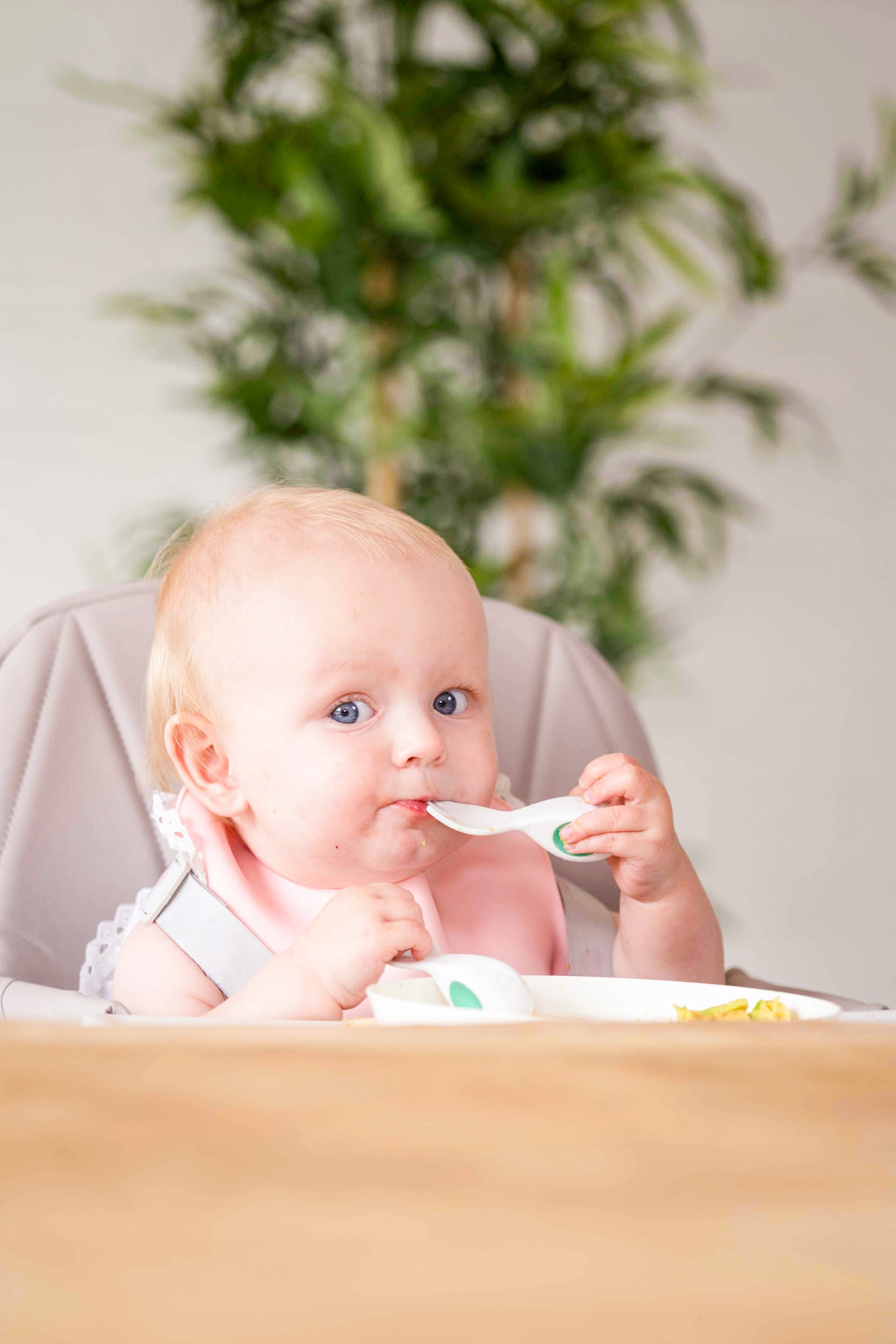 Doddl šaukštas ir šakutė mažiausiems 6 mėnesių vaikams