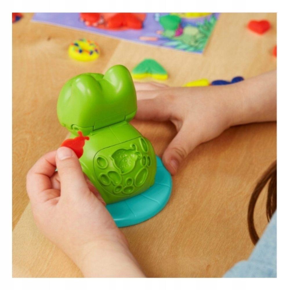 Hasbro Play-Doh pradinis žalias varlė rinkinys