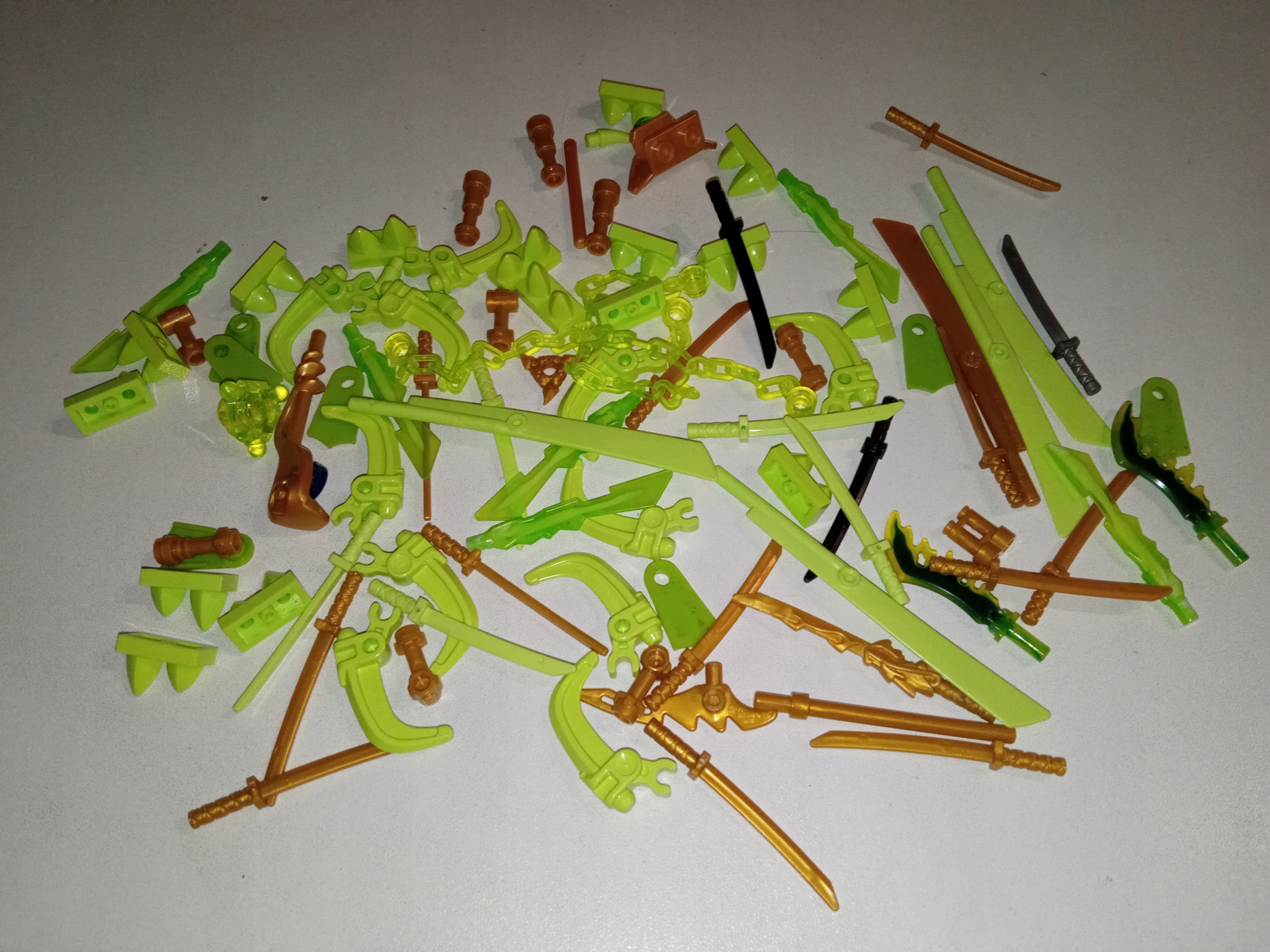 LEGO Ninjago ginklų elementų mišinys