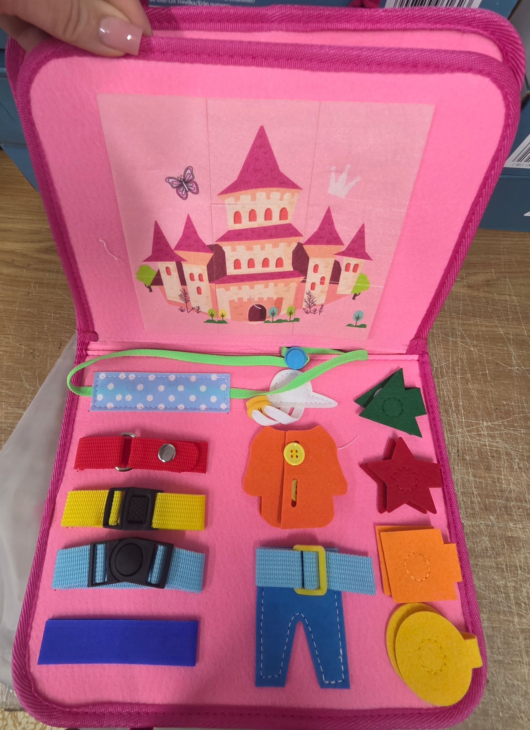MONTESSORI SENSORY BOOK XXL MANIPULIAVIMO LENTA 14IN1 ALPHABET