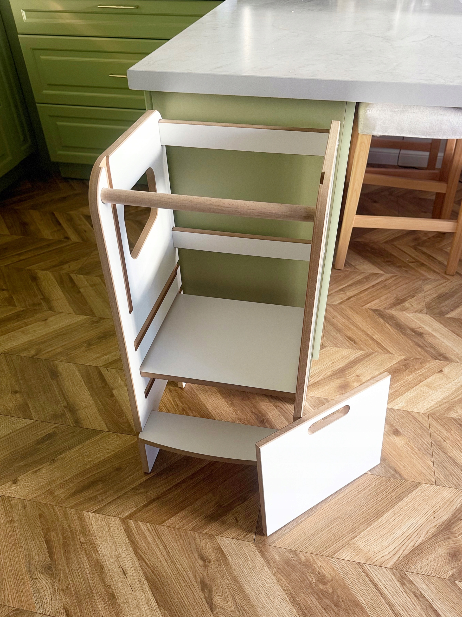VIRTUVĖS PAGALBĖJAS ​​Itin saugus Montessori virtuvės pagalbininkas vaikams