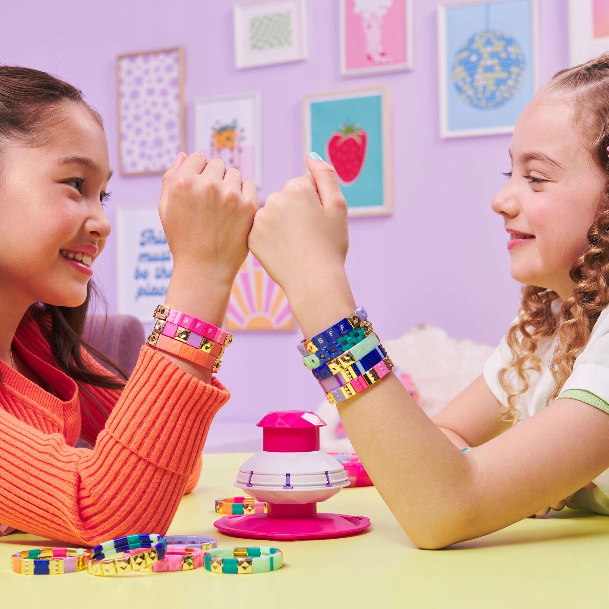 COOL MAKER POP STILIAUS APYNĖČIŲ GAMYBOS RINKINYS MAKE BRACELETS