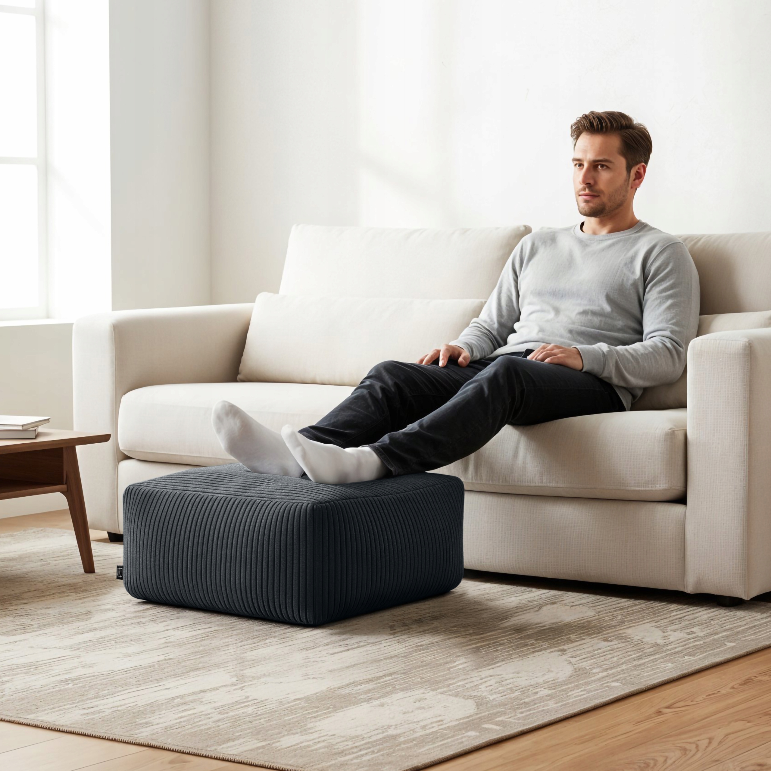 MODERNUS PUFF POUF SEAT 45 CM Kvadratas SVETAINEI MINKŠTA POJŲ ATRAŠKĖ