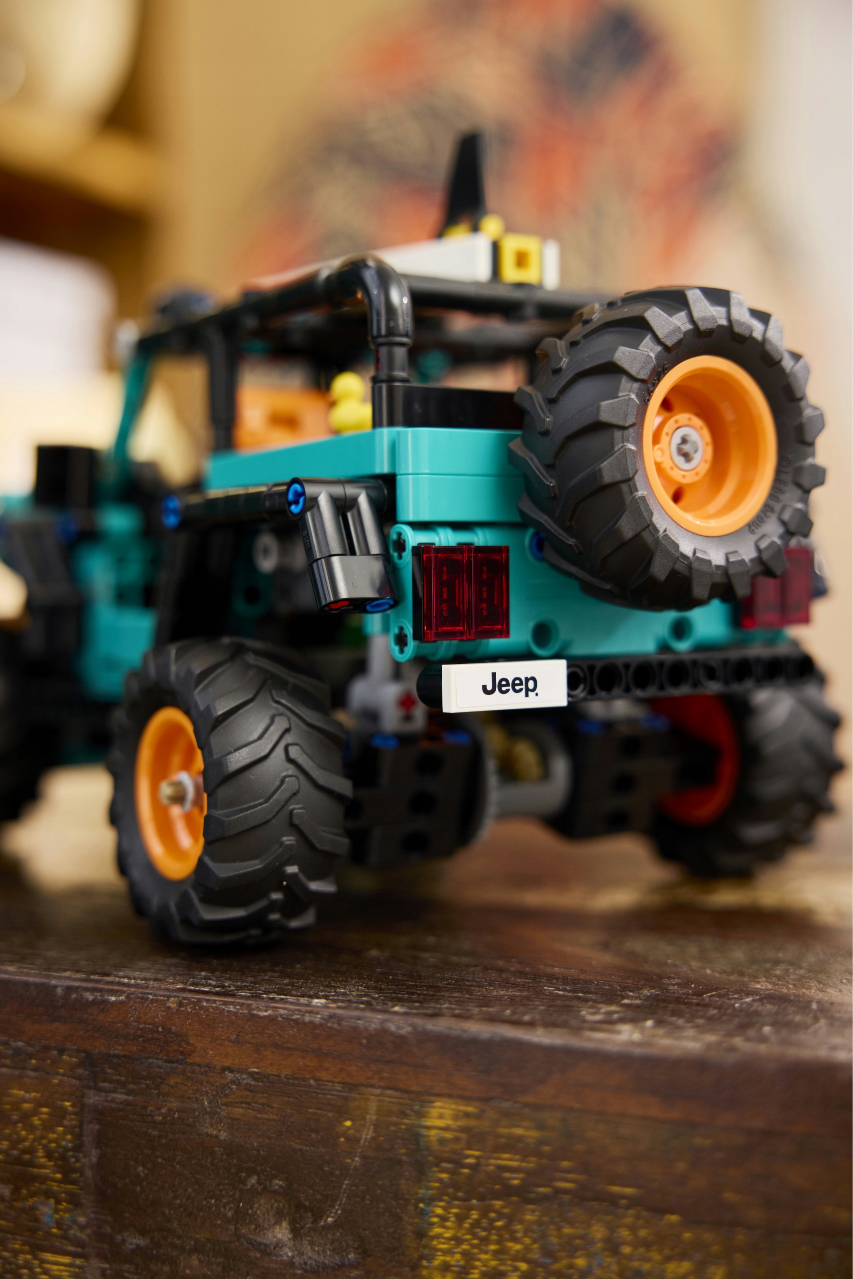 LEGO Technic 42227 visureigis Jeep Wrangler Rubicon, Vaikų gynimo diena