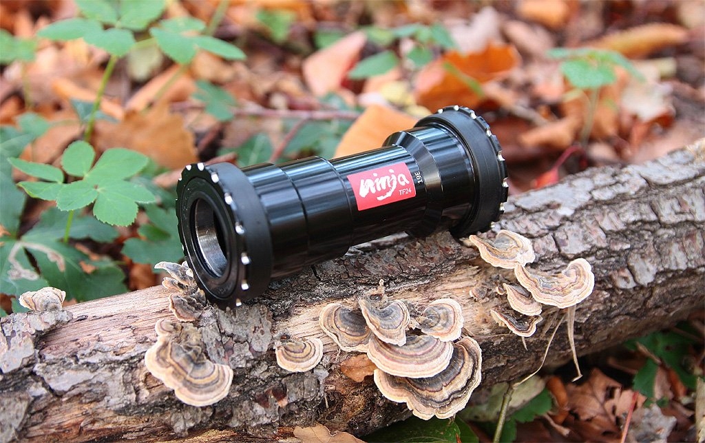 TOKEN NINJA BB841T-41 Pressfit apatinio laikiklio įdėklas, skirtas SHIMANO BB86 BB89.5 alkūniniam mechanizmui