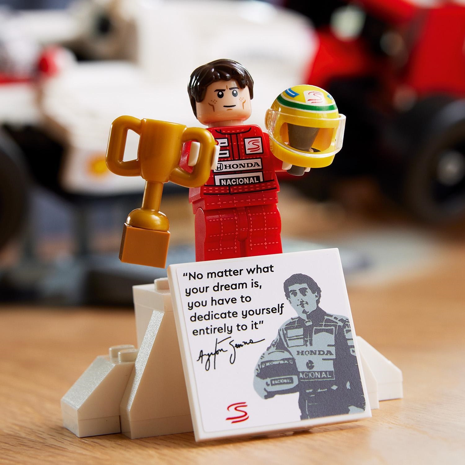 LEGO ICONS McLaren MP4/4 ir Ayrton Senna 10330