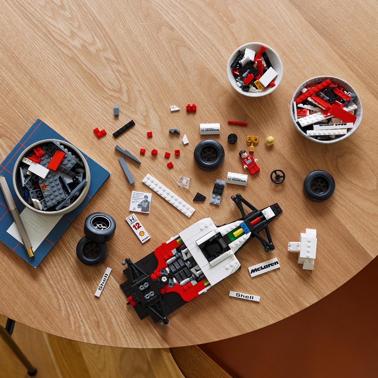LEGO ICONS McLaren MP4/4 ir Ayrton Senna 10330