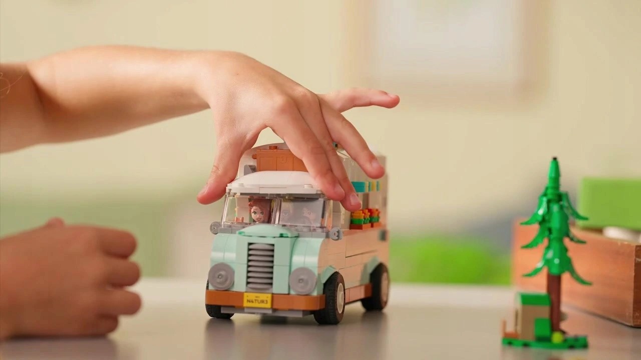LEGO Friends Friends Camper Adventure 42663