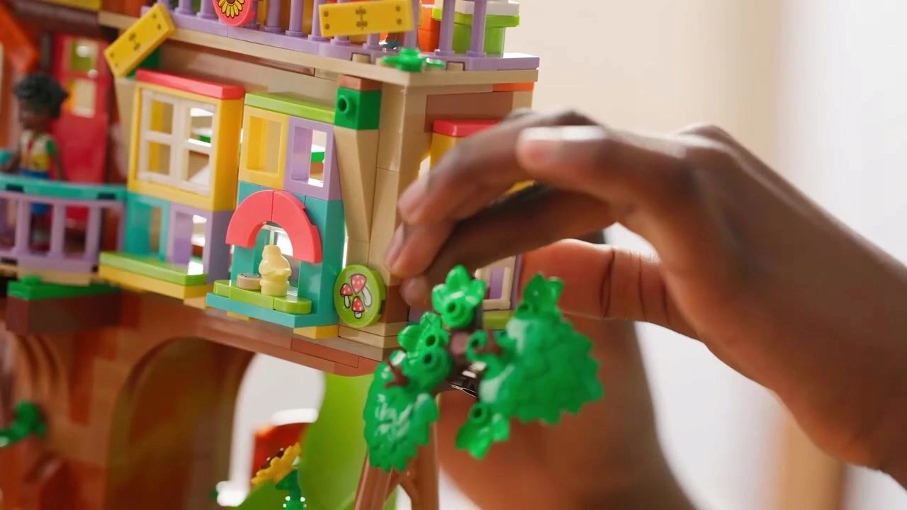LEGO Friends draugystės medžio namai 42652