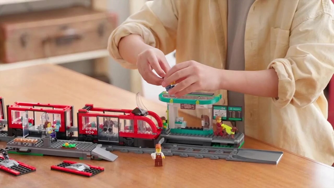 LEGO City City tramvajus su stotimi 60423