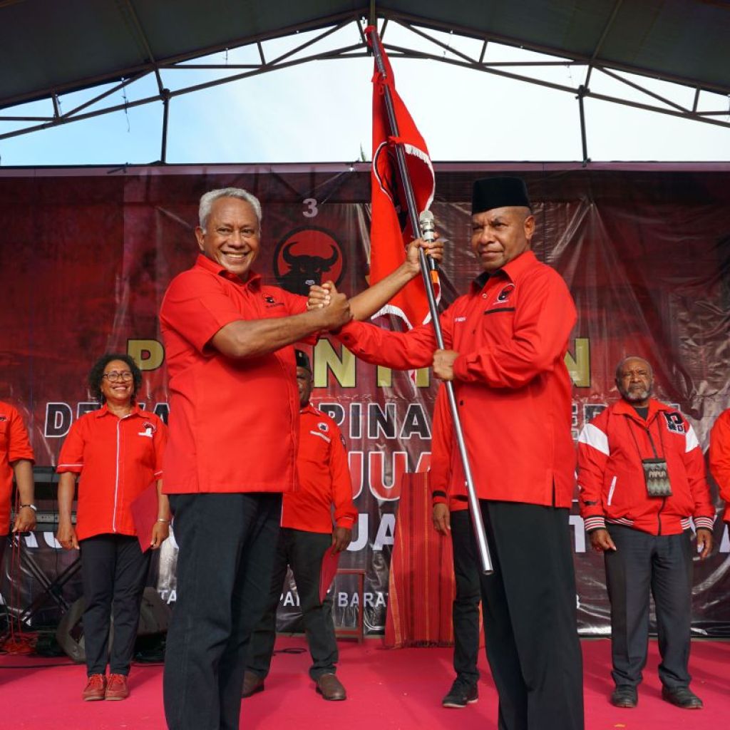 Profil Joppye Wayangkau, calon gubernur Papua Barat Daya 2024 Profil Joppye Wayangkau, calon gubernur Papua Barat Daya 2024