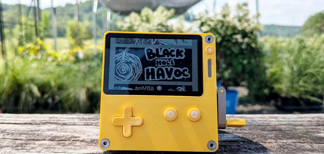 Taria & Como and Black Hole Havoc Taria & Como and Black Hole Havoc