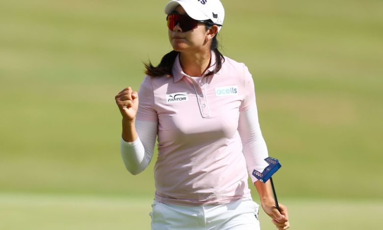 Lim Kim opens with a 6-under 66 to lead the Lotte Championship Lim Kim opens with a 6-under 66 to lead the Lotte Championship