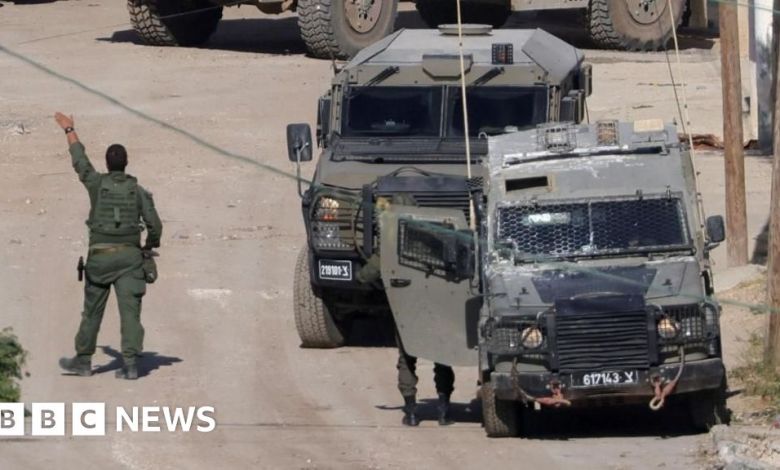 Israeli soldiers withdraw from Jenin after a major operation Israeli soldiers withdraw from Jenin after a major operation