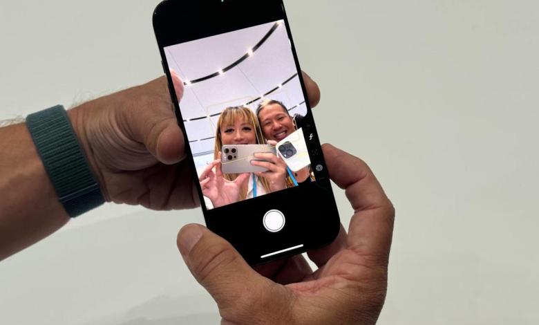 What does the fake camera control button really feel like? What does the fake camera control button really feel like?