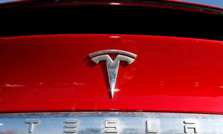 Tesla is recalling 1.8 million vehicles for the risk of closed hoods Tesla is recalling 1.8 million vehicles for the risk of closed hoods