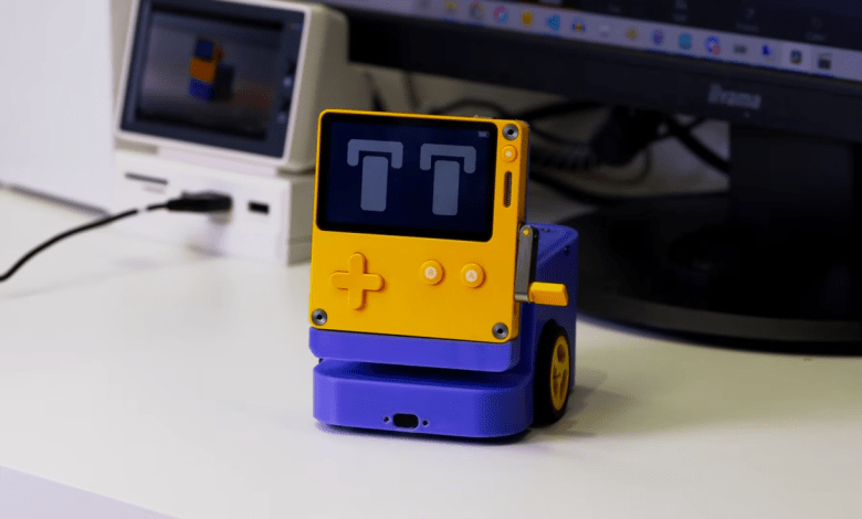 The unofficial mod turns Playdate into a robot pet The unofficial mod turns Playdate into a robot pet