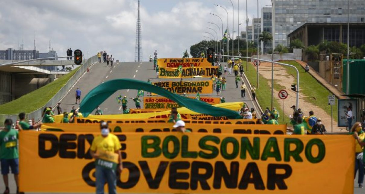 Brasil: miles de partidarios pidieron en las calles «amnistía» para Bolsonaro Brasil: miles de partidarios pidieron en las calles «amnistía» para Bolsonaro