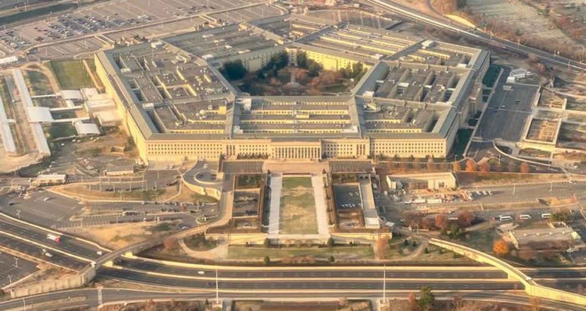 FAA alerta a aerolíneas por aumento de actividad militar en Venezuela FAA alerta a aerolíneas por aumento de actividad militar en Venezuela