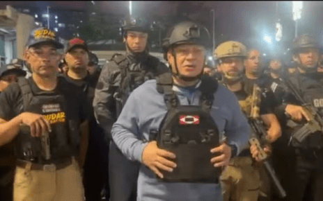 Trump no desecha nuevos ataques mientras Justicia de EE.UU. ajusta cargos Trump no desecha nuevos ataques mientras Justicia de EE.UU. ajusta cargos