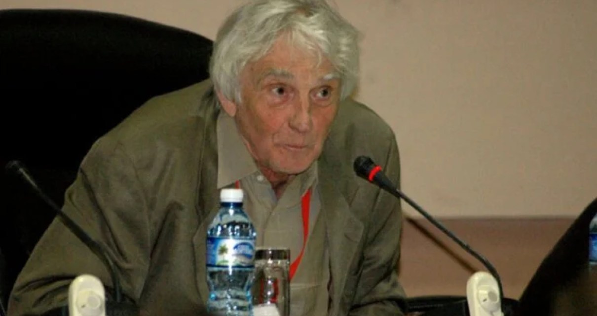 coautor de “Para Leer al Pato Donald” – Al servicio de la verdad coautor de “Para Leer al Pato Donald” – Al servicio de la verdad