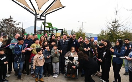 Se inauguran 2 nuevos espacios públicos y alcalde de San Bernardo rechaza vandalismo Se inauguran 2 nuevos espacios públicos y alcalde de San Bernardo rechaza vandalismo