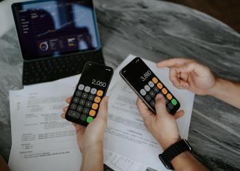 More couples are ditching joint bank accounts, and experts see a benefit More couples are ditching joint bank accounts, and experts see a benefit