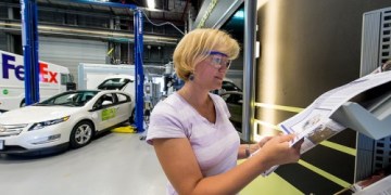 Bill Gates’ Latest Portfolio: Is FedEx (FDX) The Best Stock to Buy? Bill Gates’ Latest Portfolio: Is FedEx (FDX) The Best Stock to Buy?