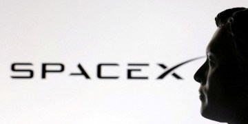 BlackRock weighs multibillion-dollar investment in SpaceX IPO, the Information reports BlackRock weighs multibillion-dollar investment in SpaceX IPO, the Information reports