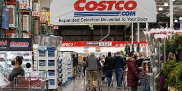 Costco reveals shift in shopper spending behavior Costco reveals shift in shopper spending behavior