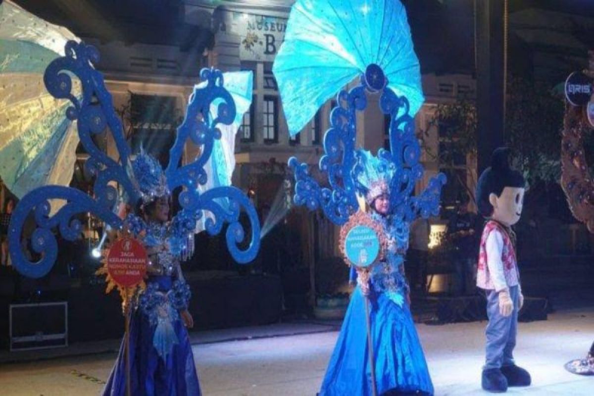 Pemkot Pekalongan gelar pameran Batik Night Carnival 2024 Pemkot Pekalongan gelar pameran Batik Night Carnival 2024