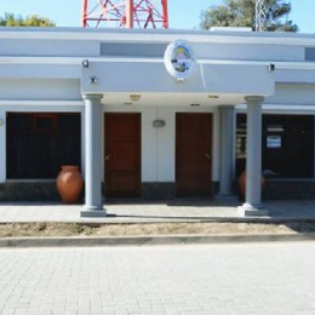 EN LAS ISLETILLAS GANÓ LLARYORA POR UN VOTO EN LAS ISLETILLAS GANÓ LLARYORA POR UN VOTO
